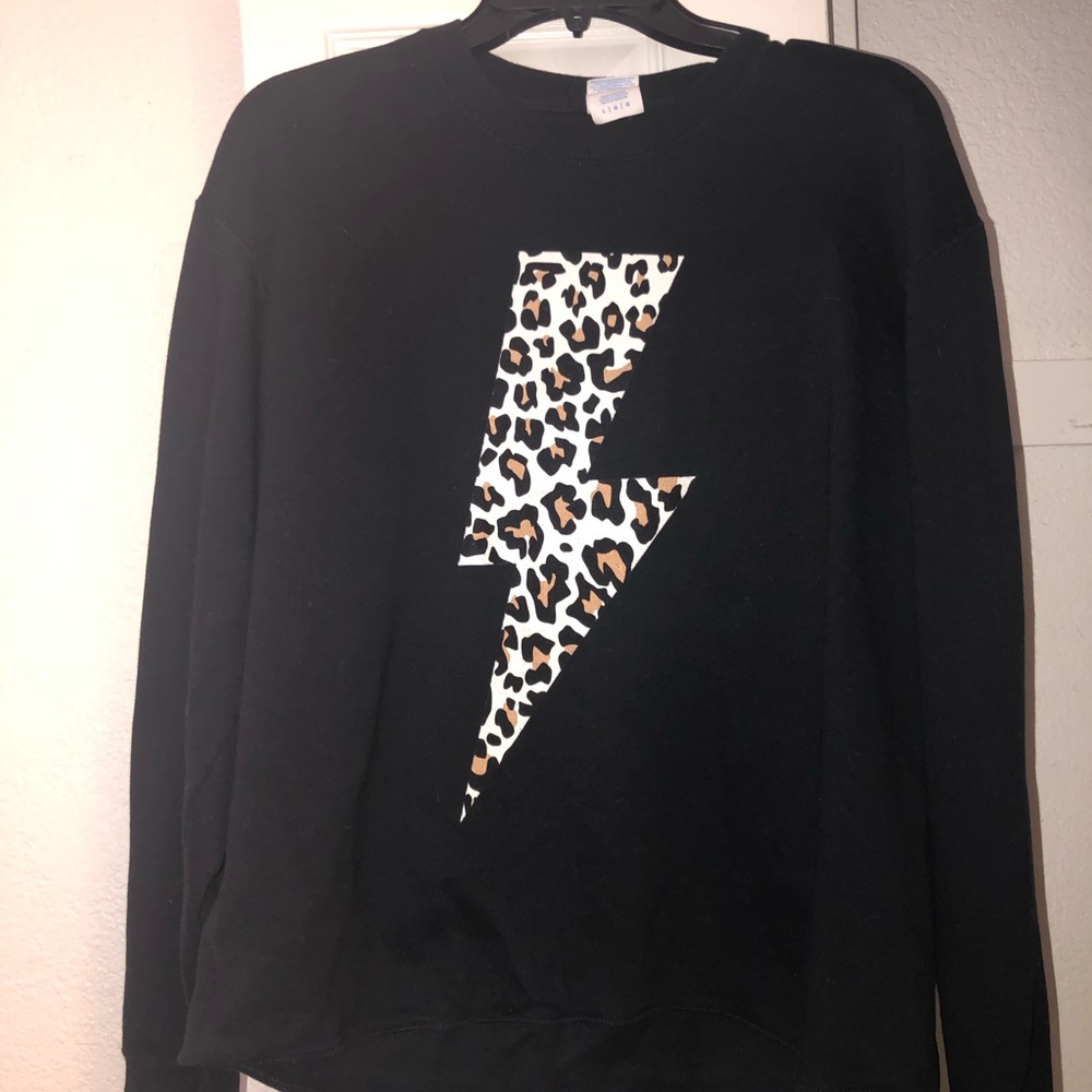 Black hoodie/sweatshirt with leopard print lightning decal